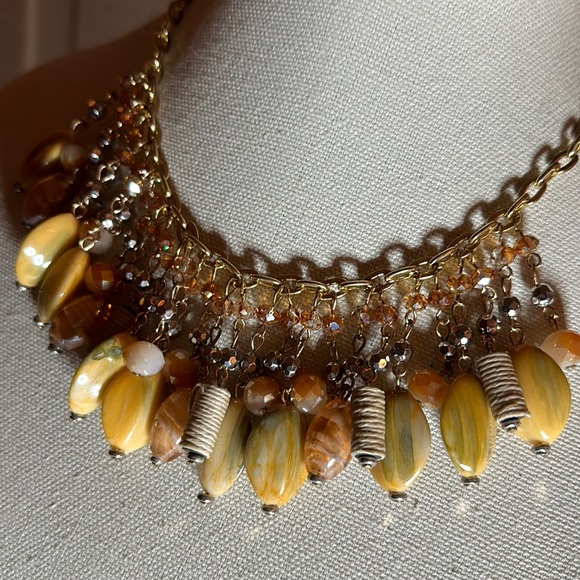 Drippy glass bead and marbleized bead necklace - Picture 2 of 7